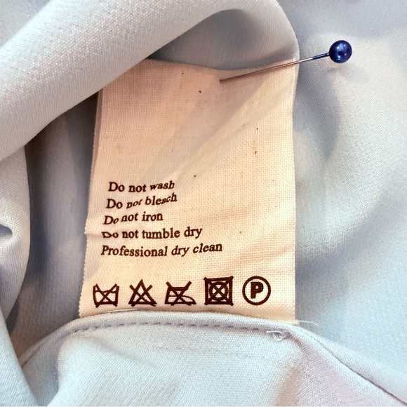 NWT A.W.A.K.E. MODE Pre-Spring 2020 Light Blue Raw Edge Fitted Blouse 42 - Picture 6 of 13